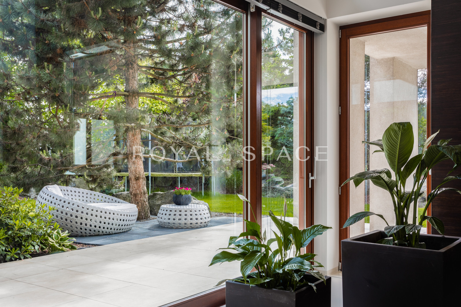 Luksusowa willa z dużym ogrodem na Bielanach!