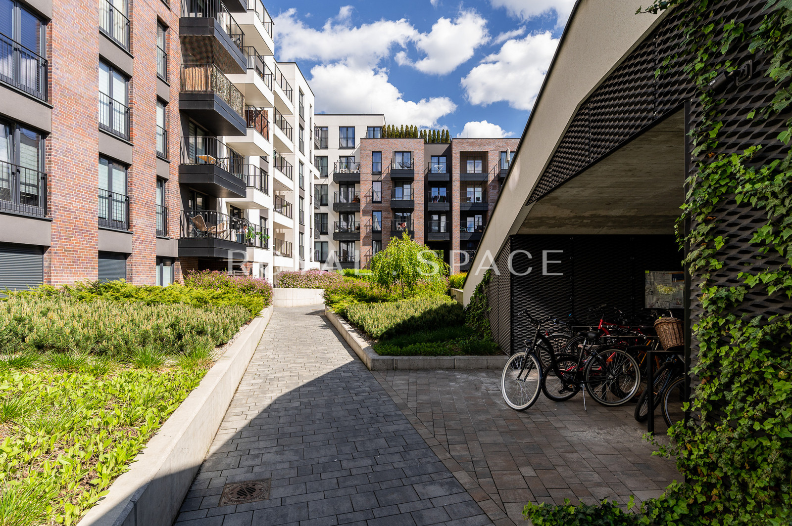 Приваблива квартира в центрі Кракова – Раковіцька