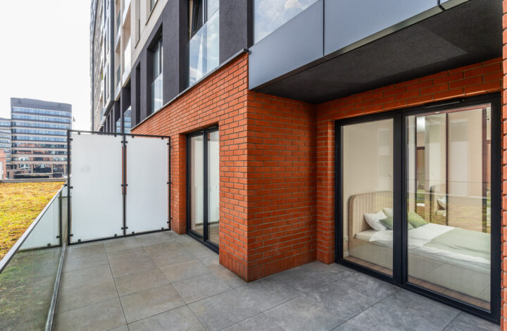 Апартамент з терасою в інвестиції Fabryczna City