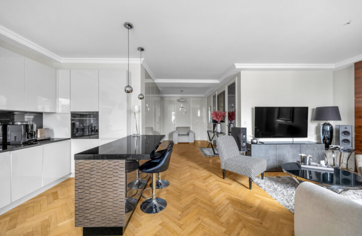 Prestiżowa lokalizacja i basen/sauna w budynku