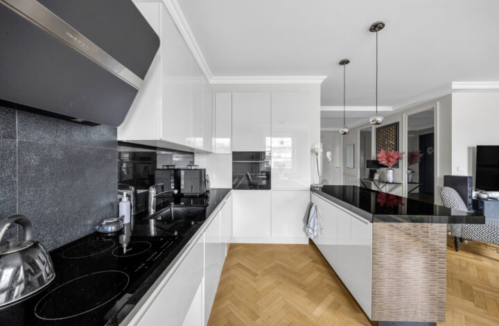 Prestiżowa lokalizacja i basen/sauna w budynku