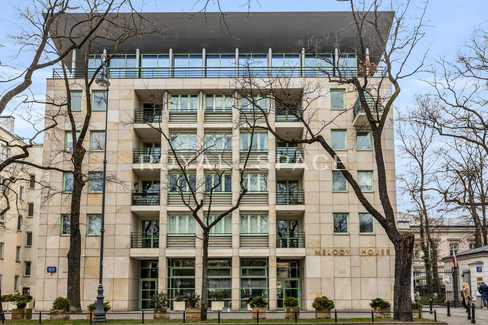 Prestiżowa lokalizacja i basen/sauna w budynku