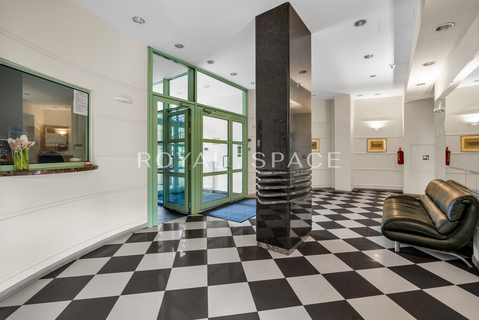 Prestiżowa lokalizacja i basen/sauna w budynku