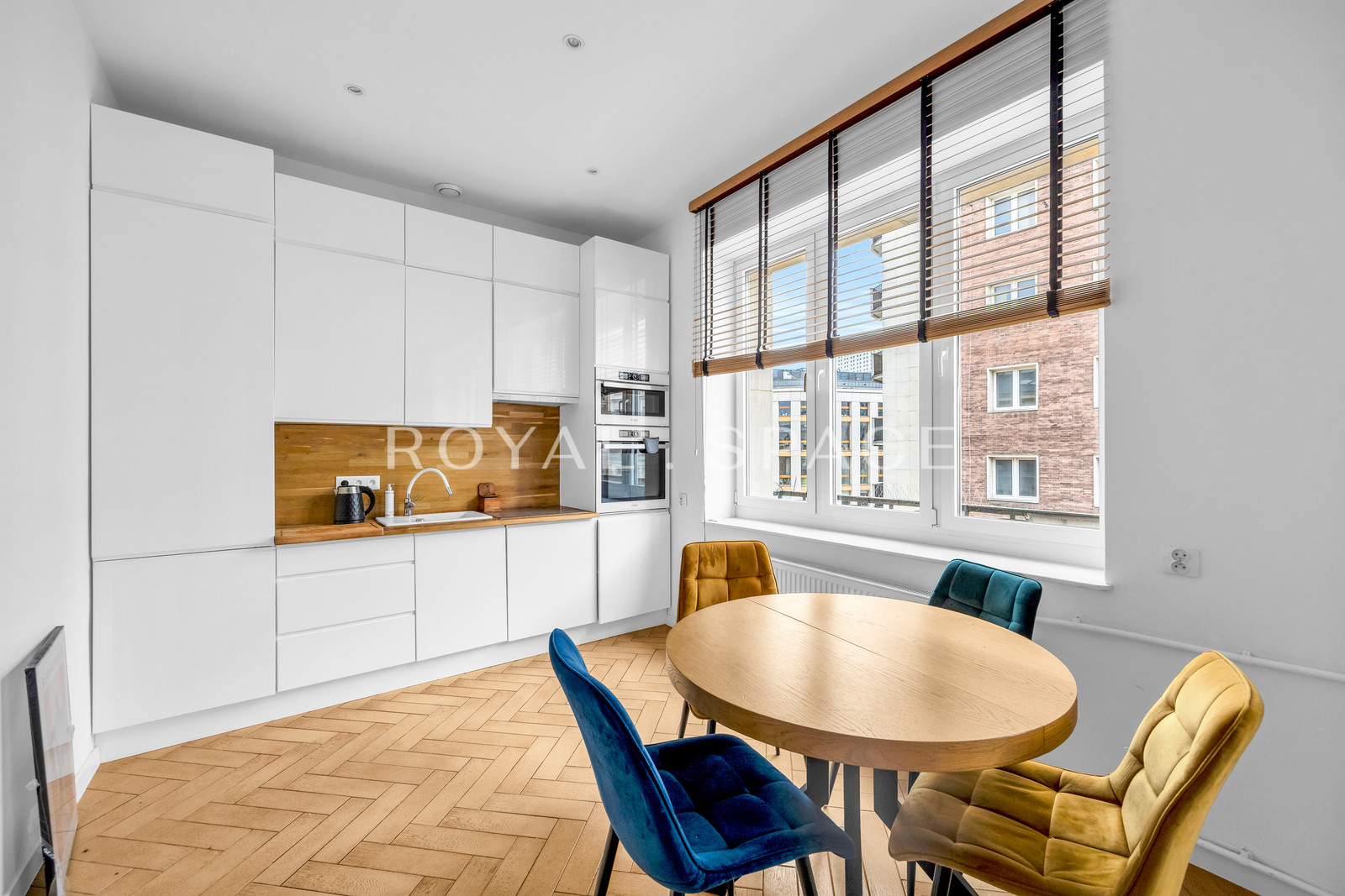 Studio w sercu Warszawy z wyjątkowym widokiem