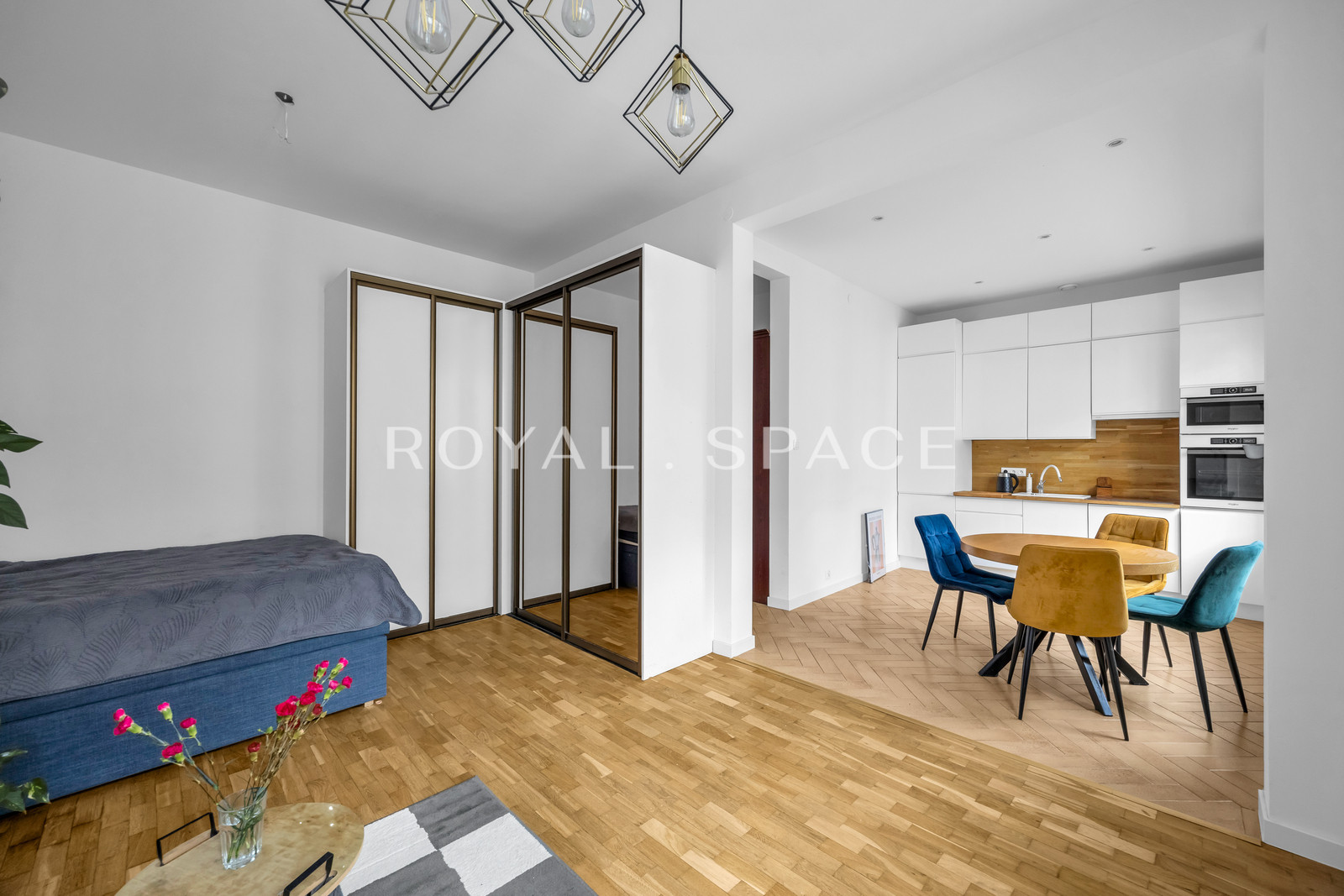 Studio w sercu Warszawy z wyjątkowym widokiem