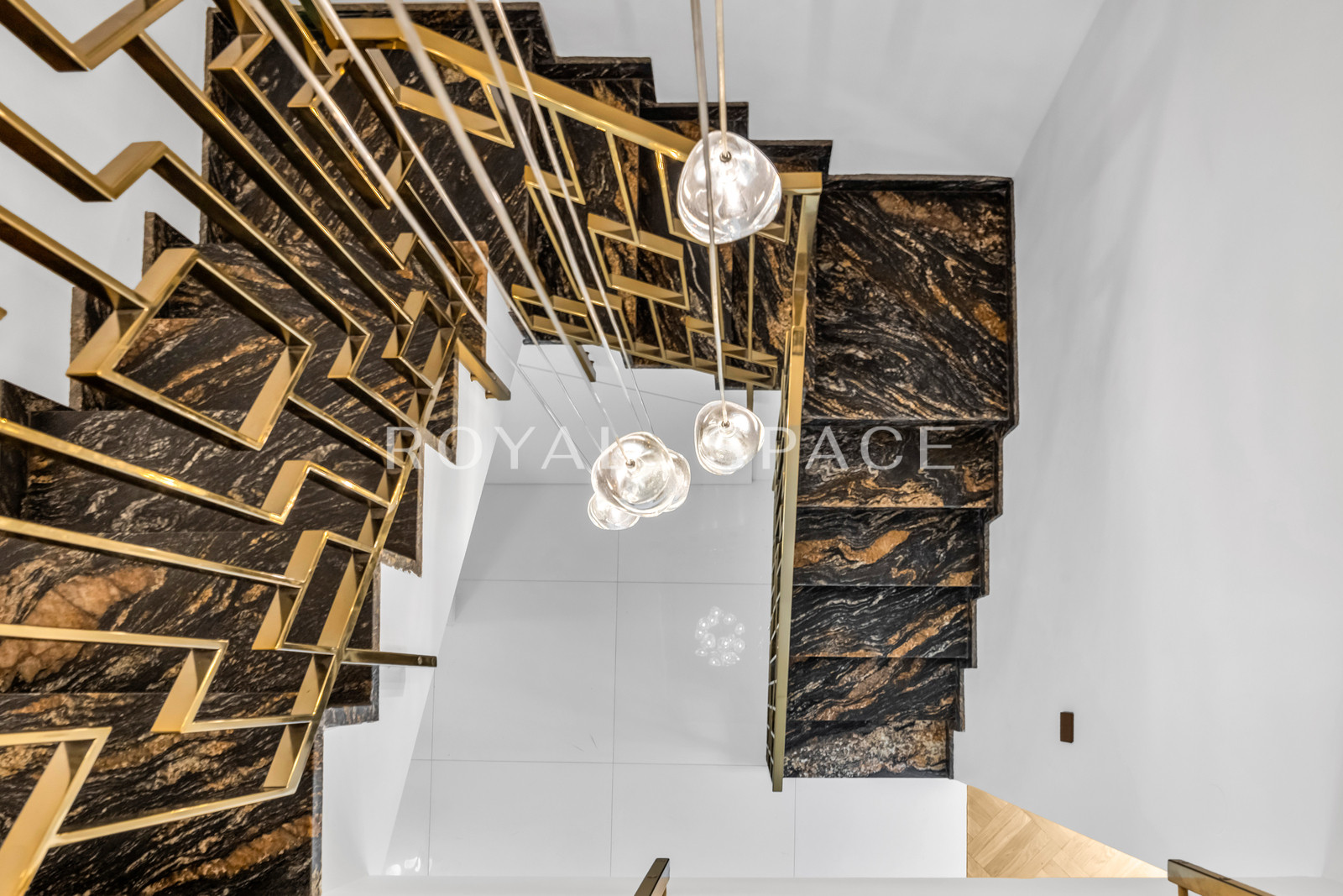 Dwupoziomowy apartament z widokiem na park i PKiN