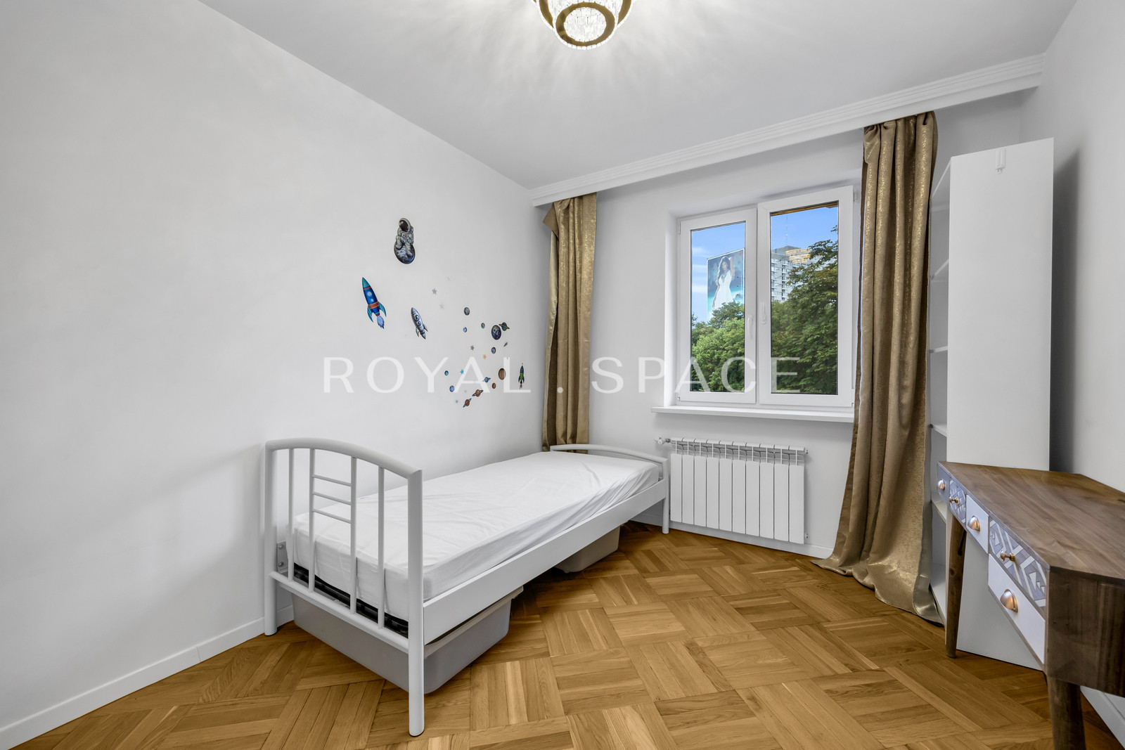 Dwupoziomowy apartament z widokiem na park i PKiN