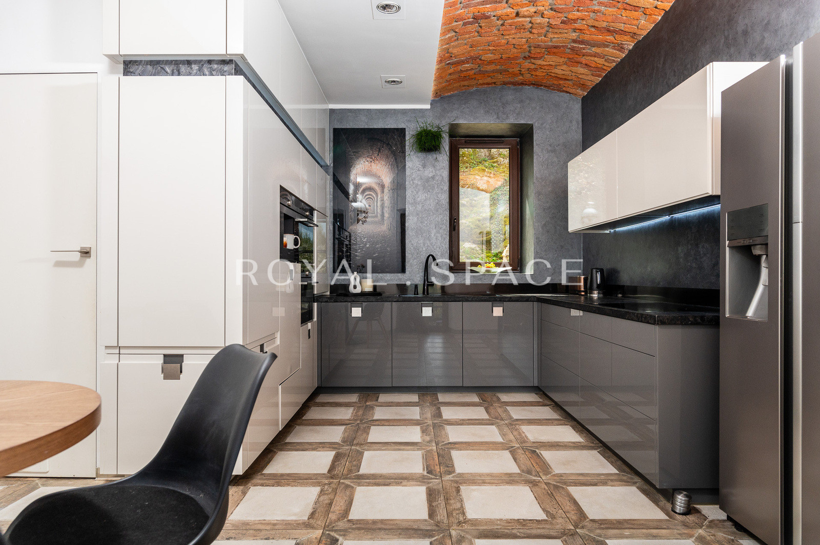 Townhouse-style villa in Salwator!