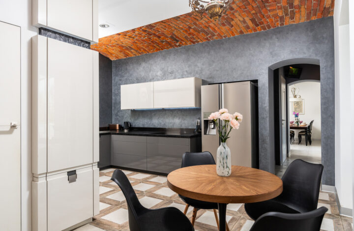 Townhouse-style villa in Salwator!