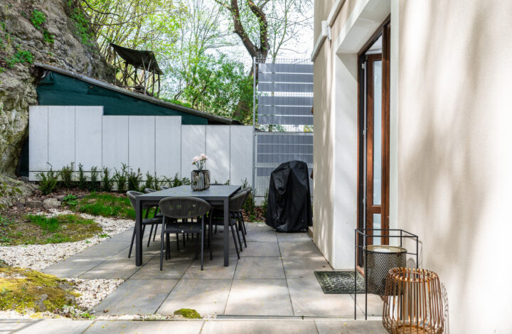 Townhouse-style villa in Salwator!