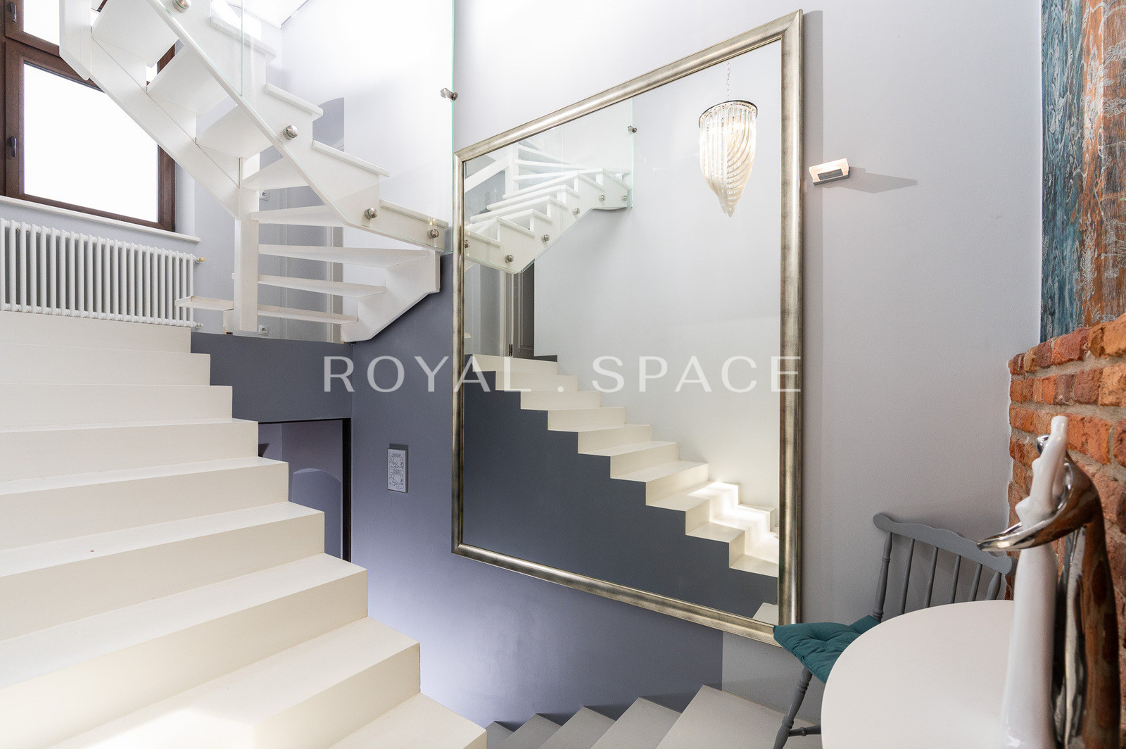Townhouse-style villa in Salwator!