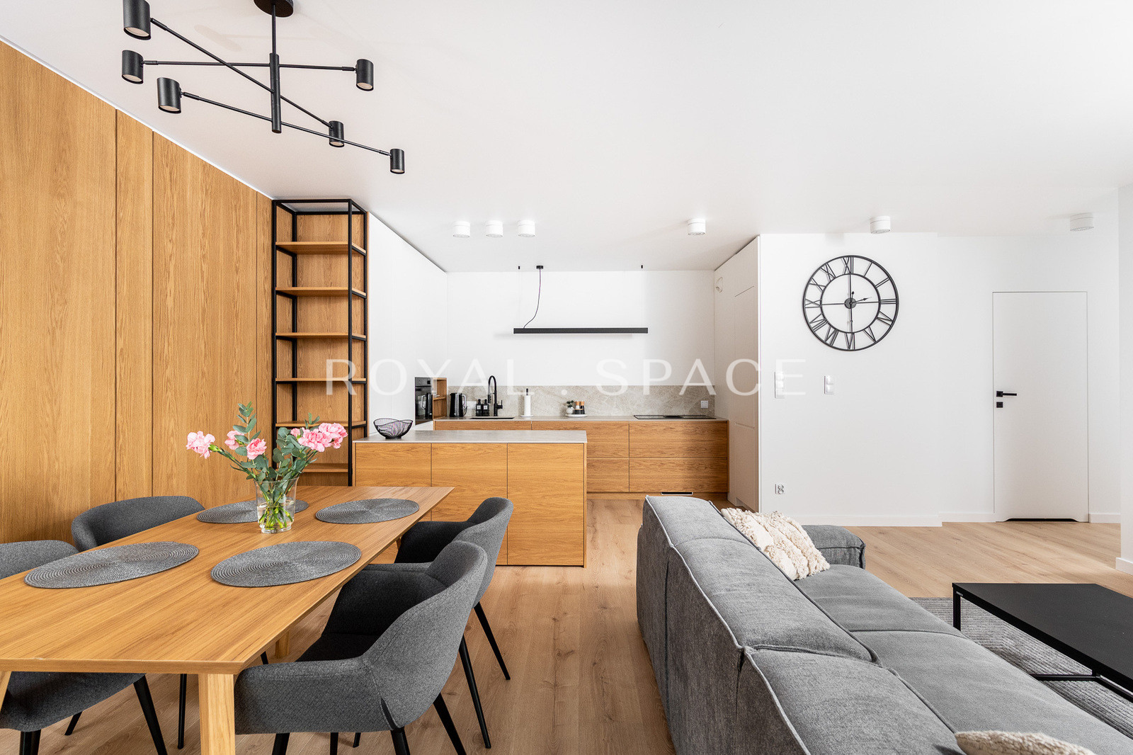 Penthouse on 9th floor