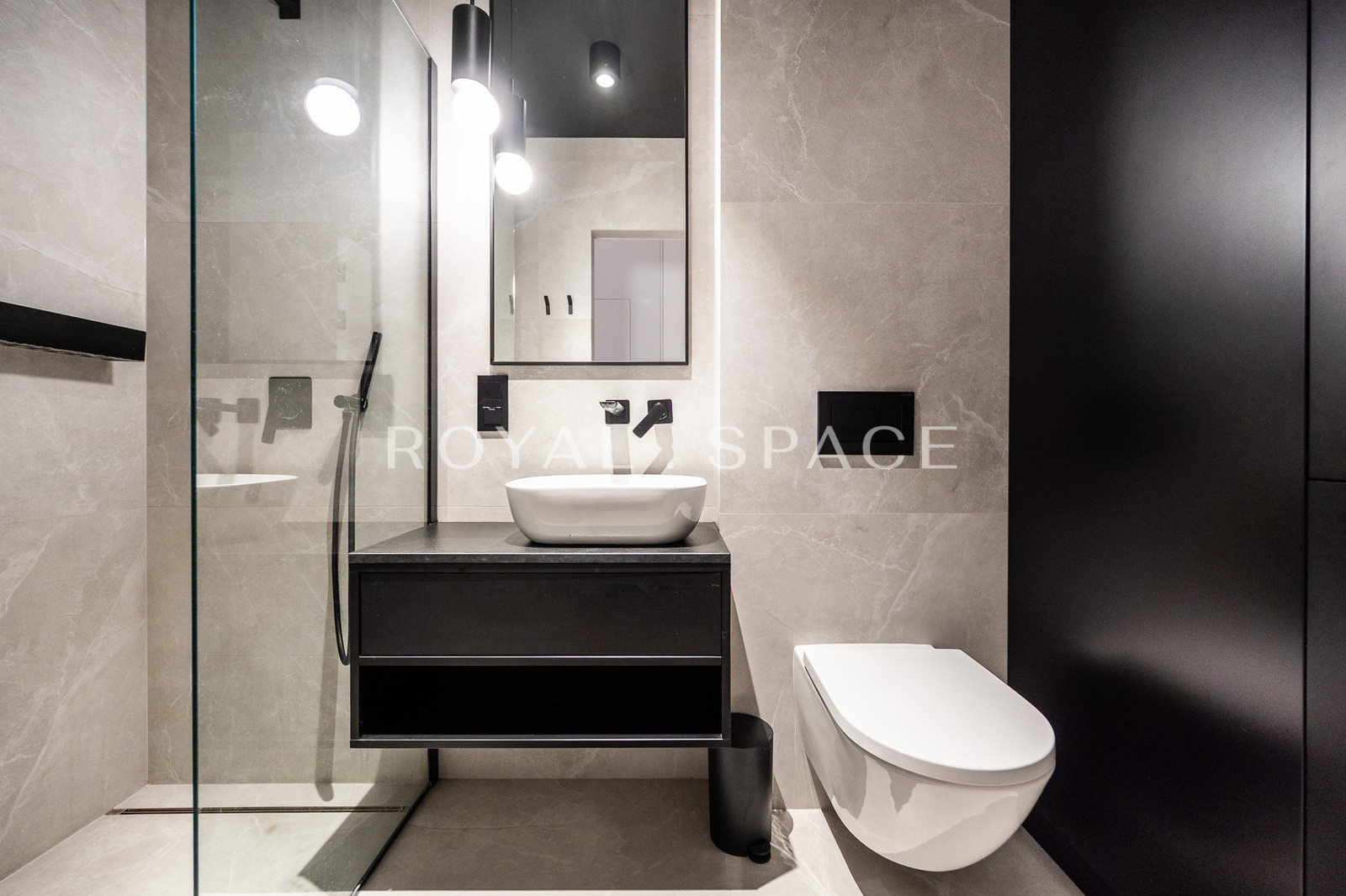 Penthouse on 9th floor