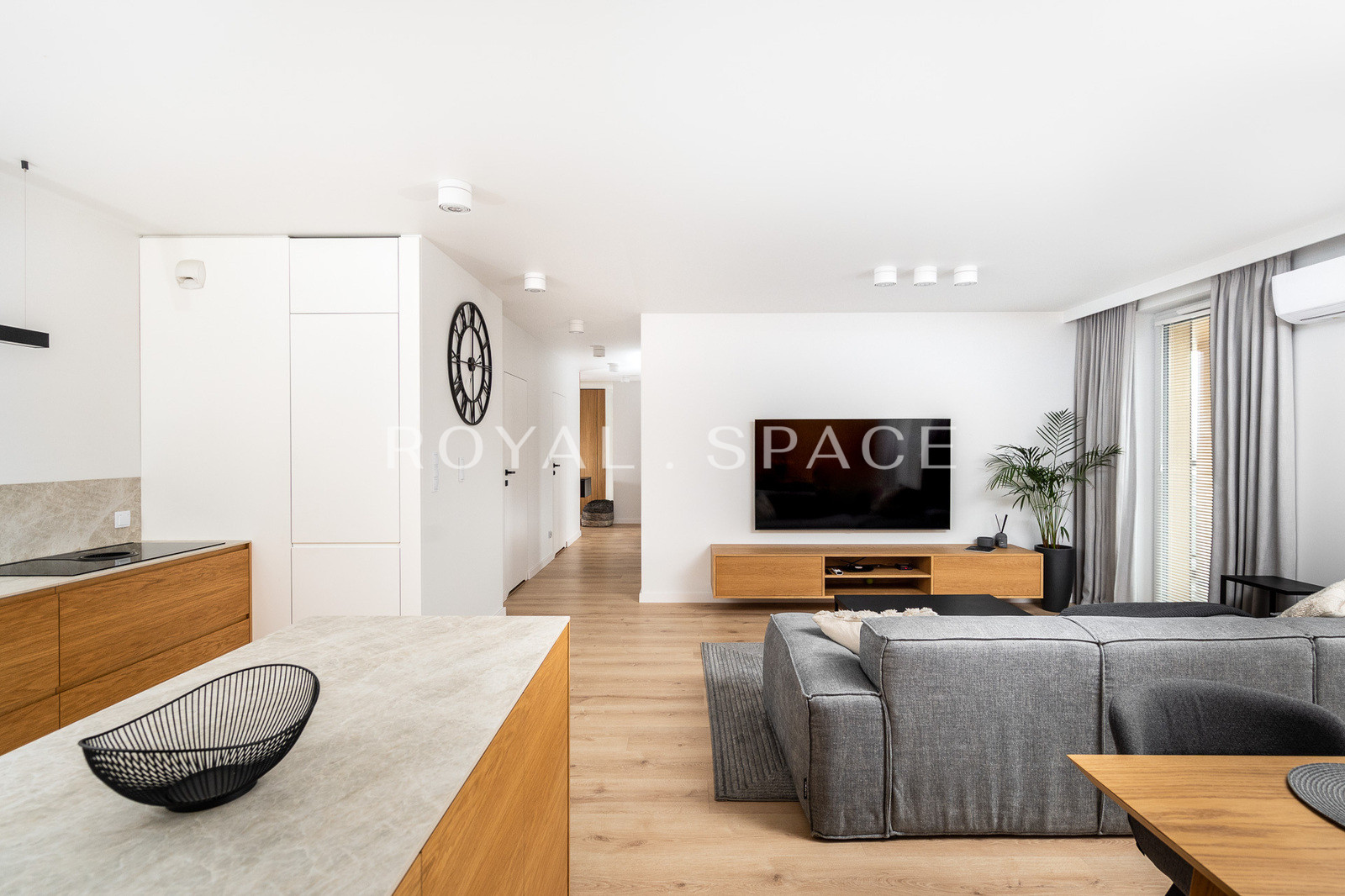 Penthouse on 9th floor