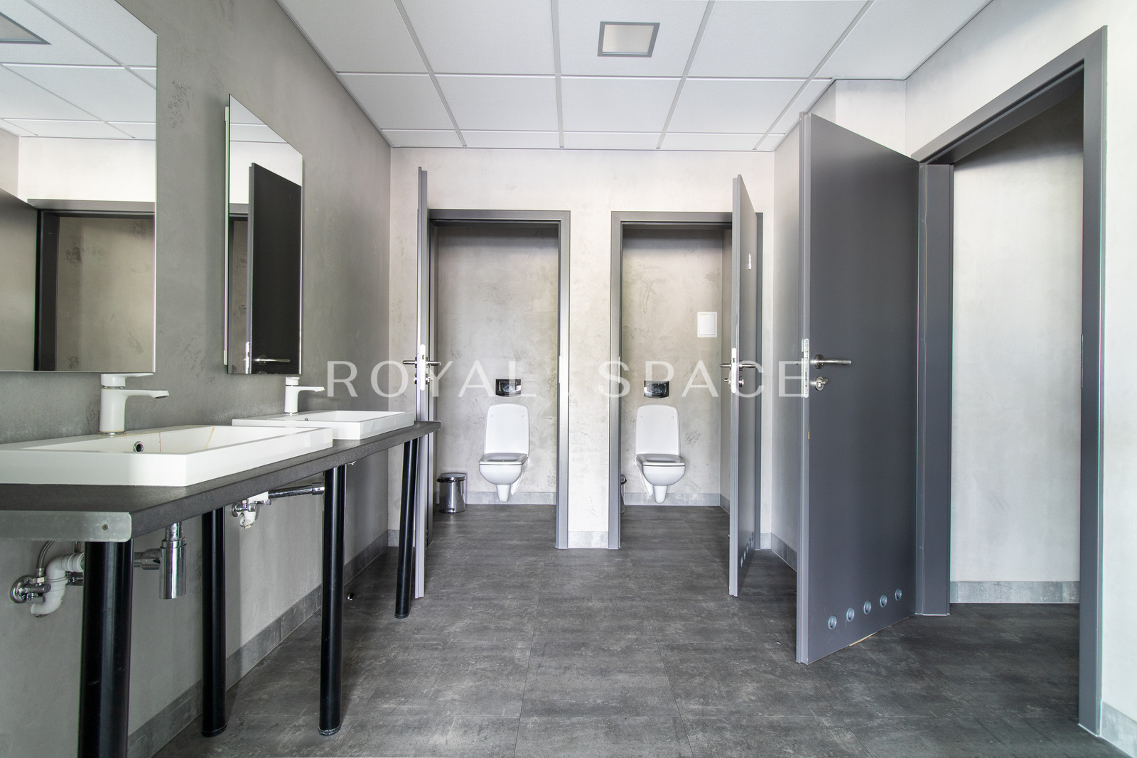 Office in High Standard | Rondo Matecznego