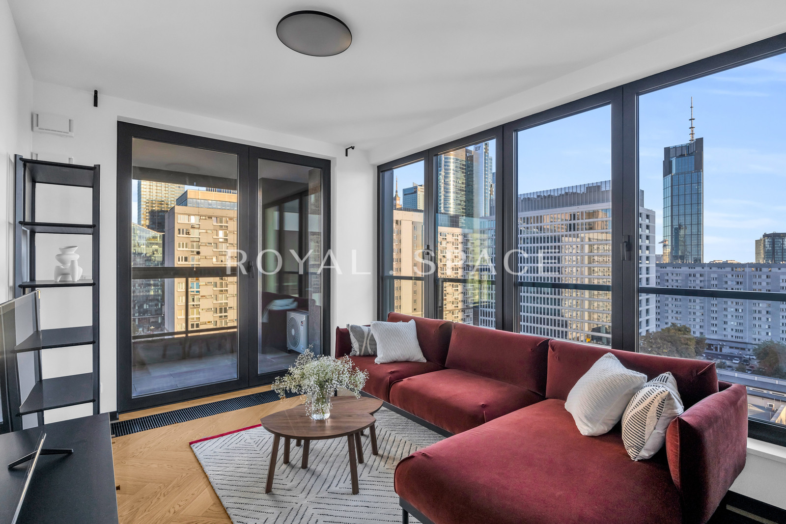 Narożny apartament z loggią na 11. piętrze