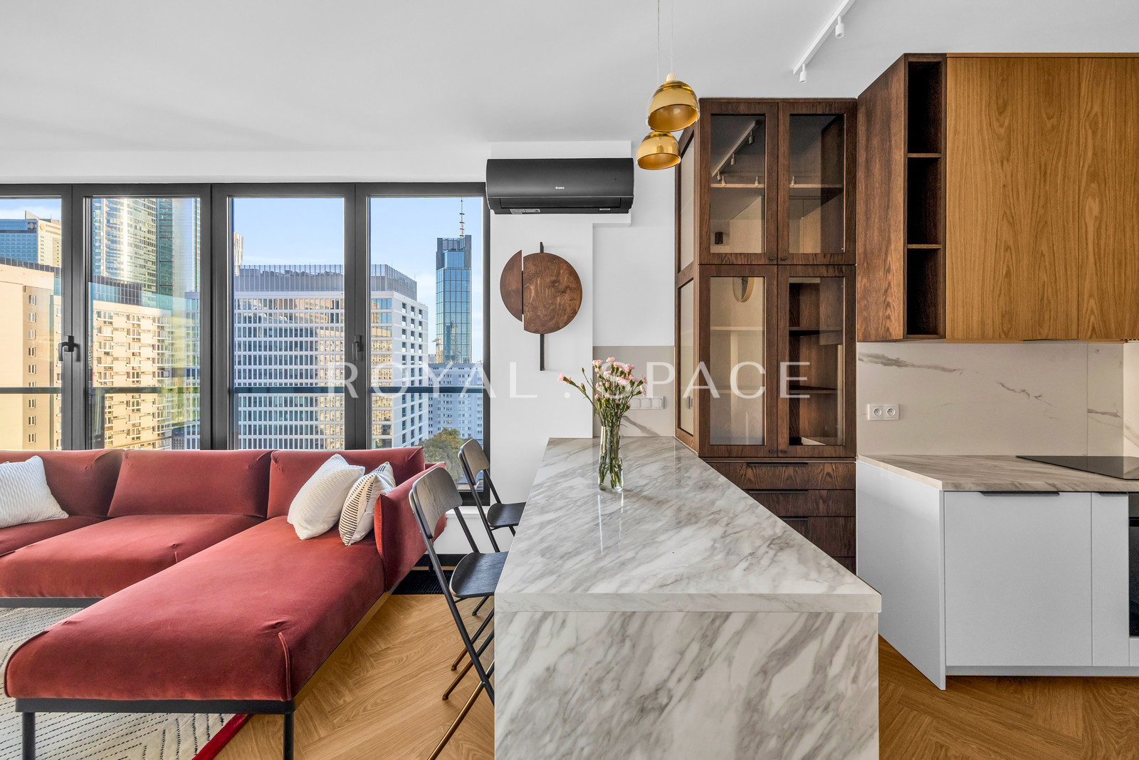 Narożny apartament z loggią na 11. piętrze