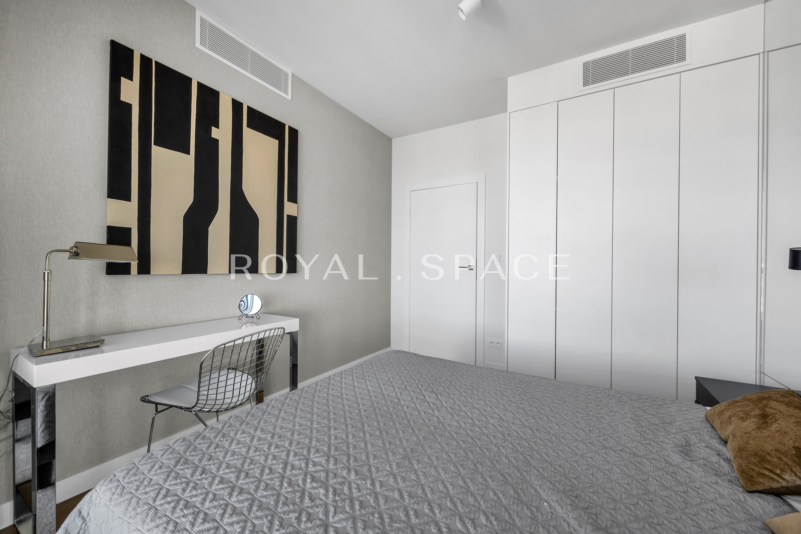 Апартаменти з зимовим садом на 20-му поверсі!