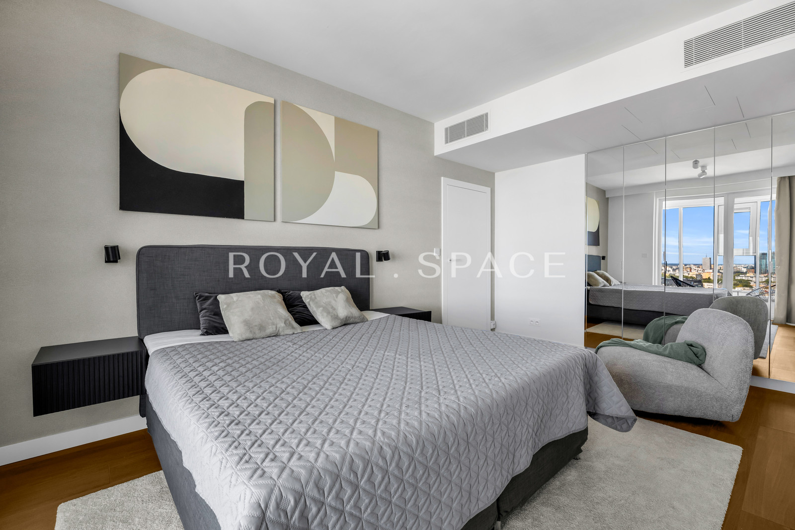 Апартаменти з зимовим садом на 20-му поверсі!