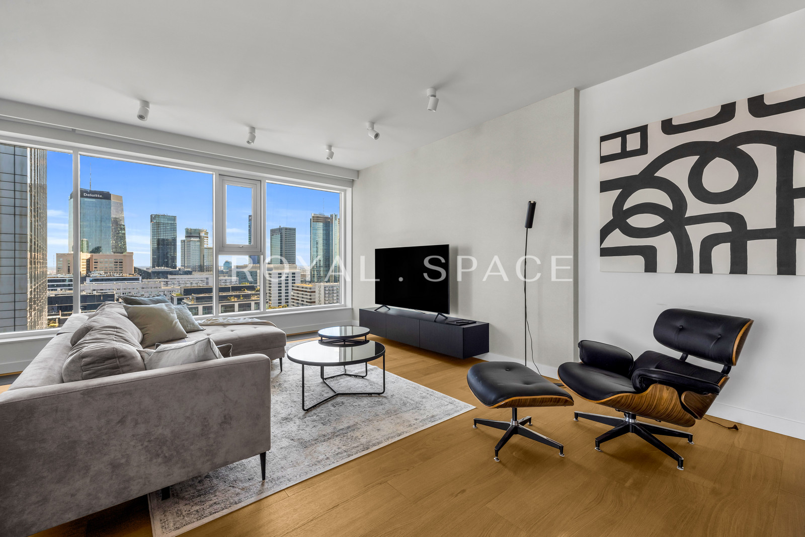 Апартаменти з зимовим садом на 20-му поверсі!