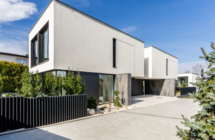 The last available house in a beautiful investment