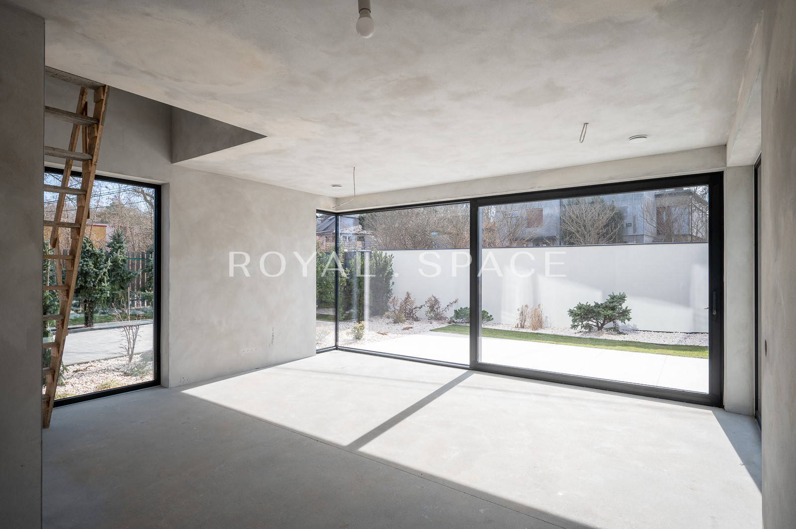 The last available house in a beautiful investment