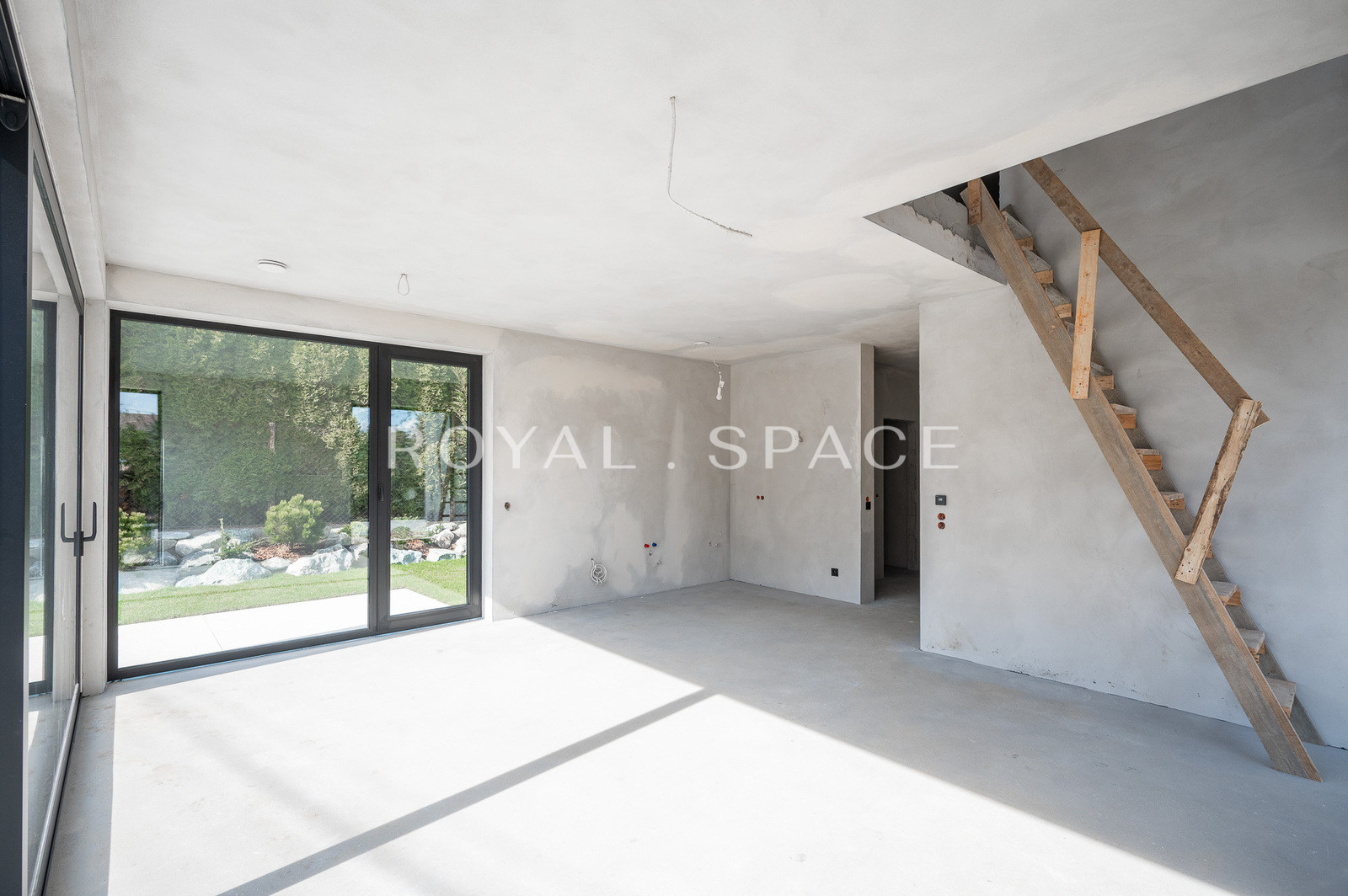 The last available house in a beautiful investment