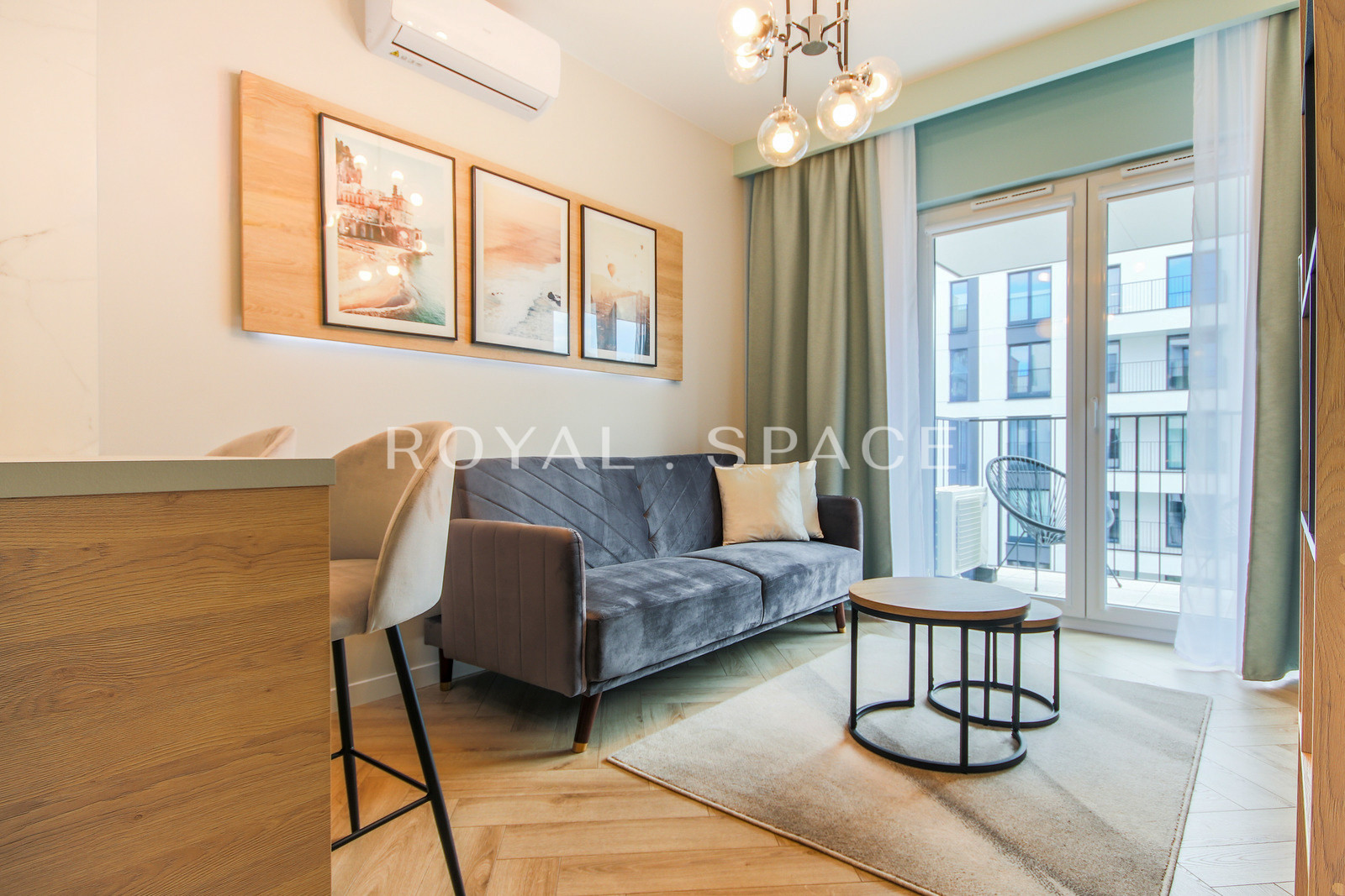 Сучасна квартира з балконом | Steam Park