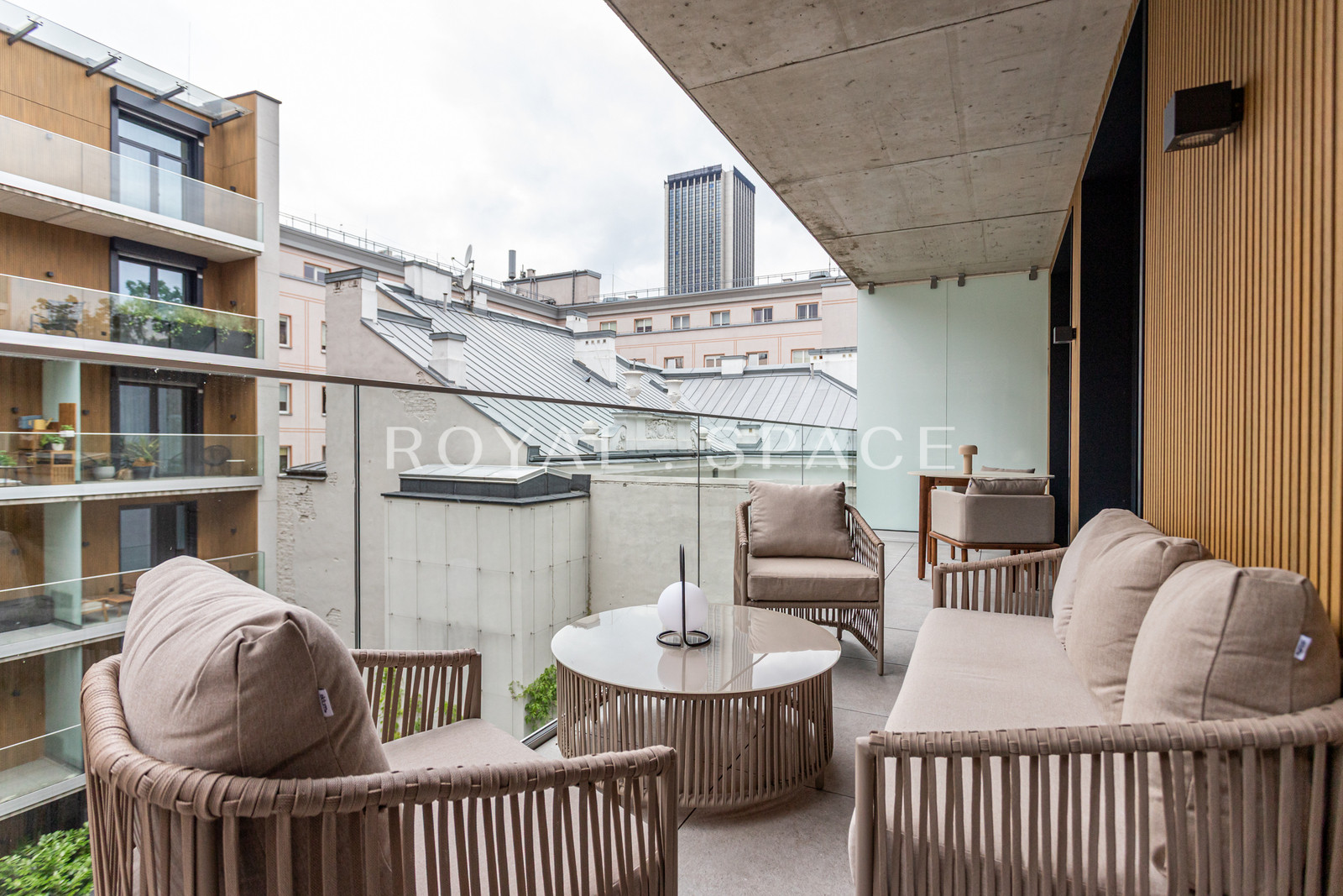 Wysokiej klasy apartament na Emilii Plater 15!