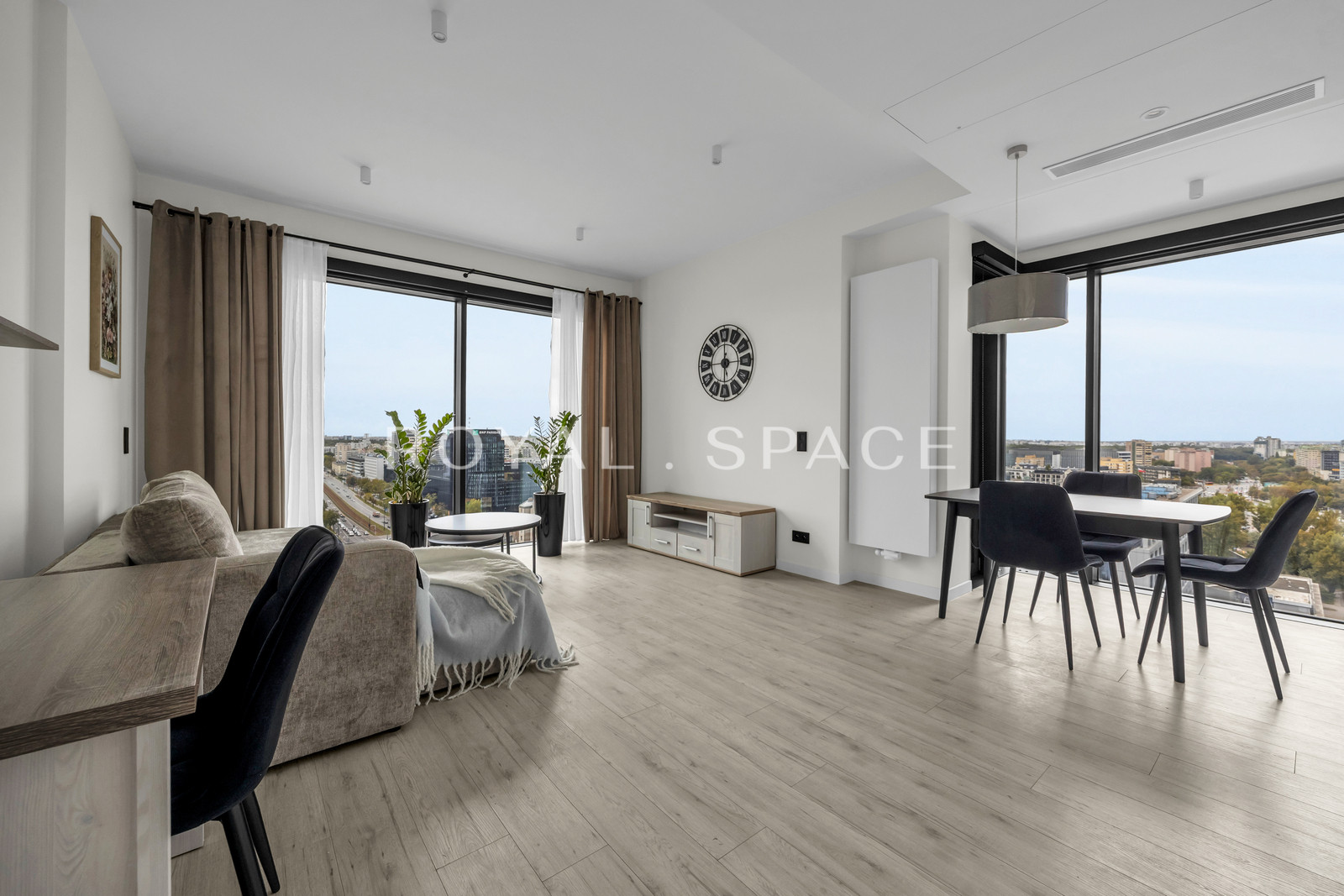 Modern Apartment in the Heart of Wola | 17th Floor