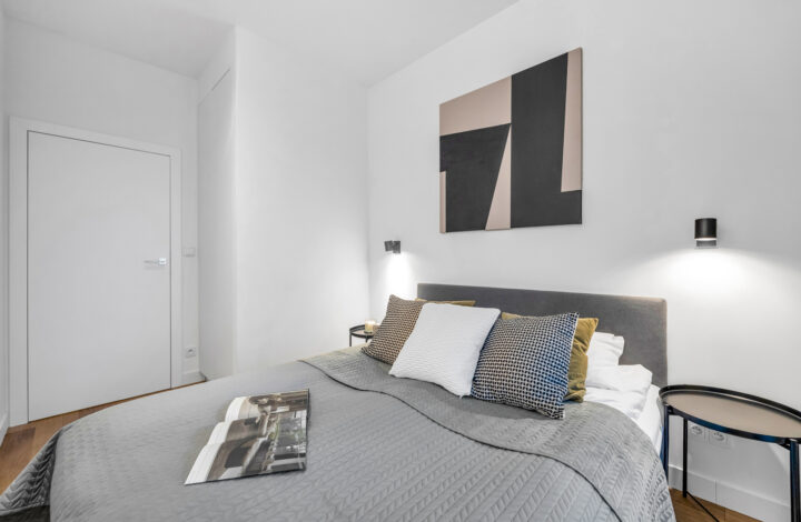 Modern 4-room apartment | Grzybowska 37