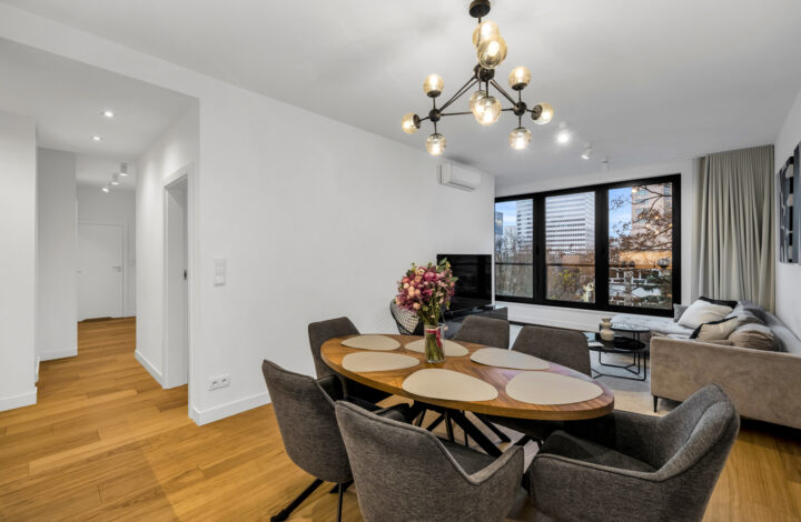 Modern 4-room apartment | Grzybowska 37
