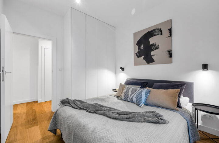 Modern 4-room apartment | Grzybowska 37