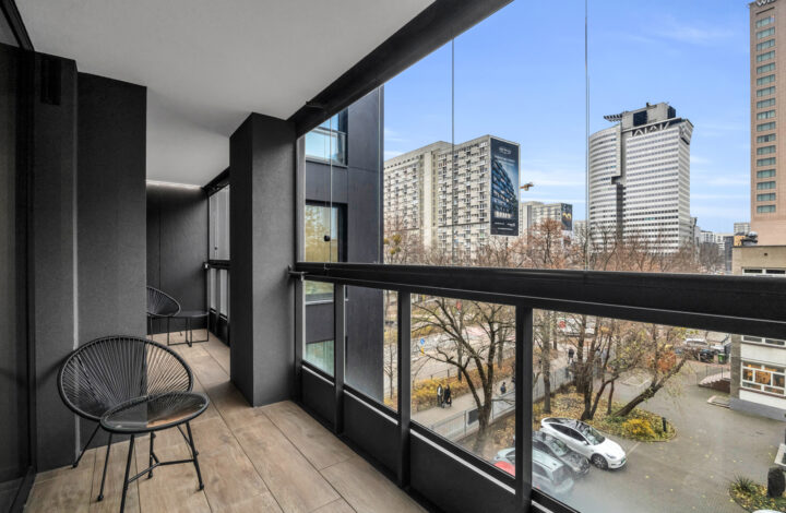 Modern 4-room apartment | Grzybowska 37