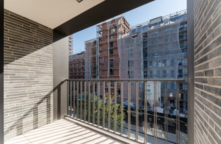 Jasny apartament z Garderobą | Młyny Mogilska