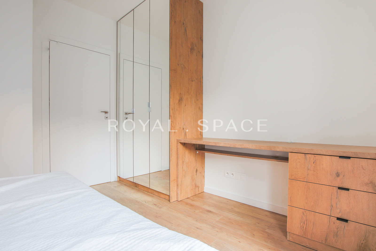 Przestronny apartament z tarasem – Wiślane Tarasy