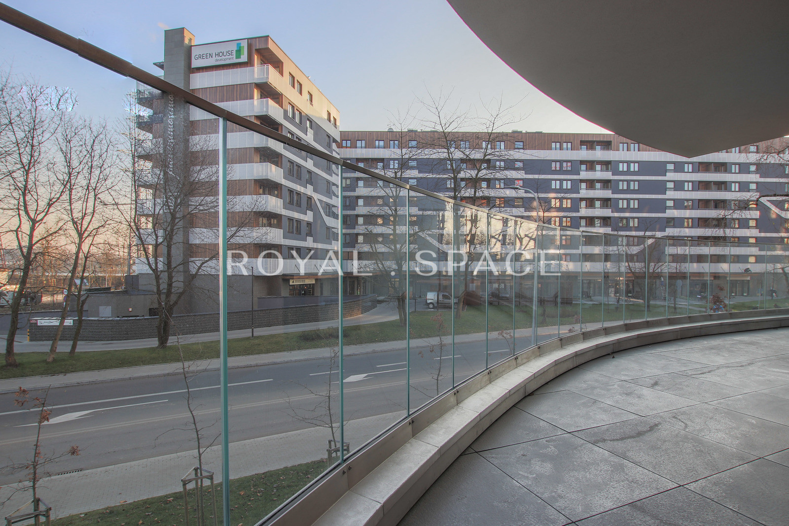 Przestronny apartament z tarasem – Wiślane Tarasy