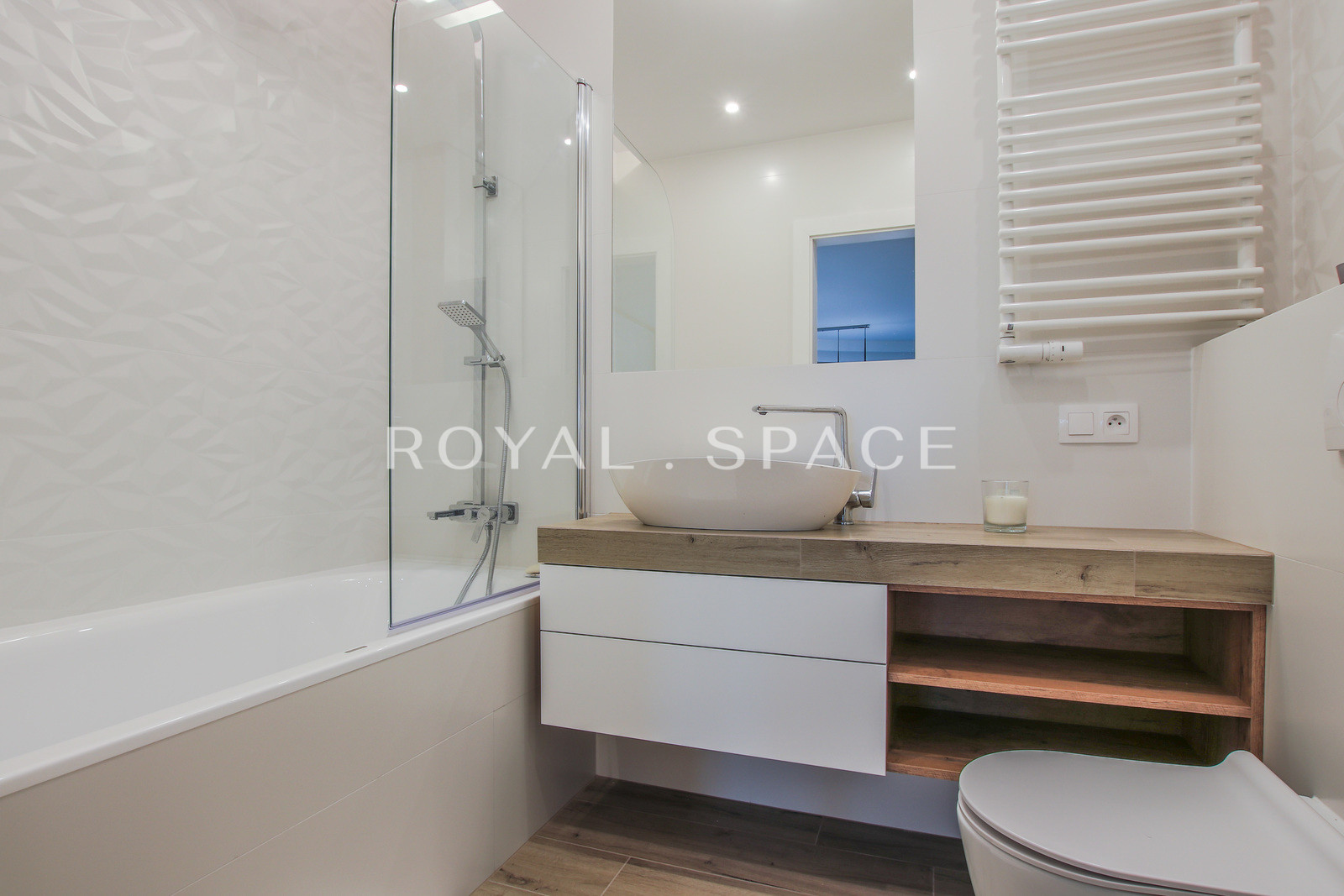 Przestronny apartament z tarasem – Wiślane Tarasy