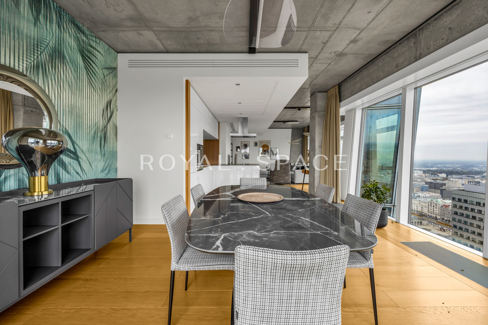 Spectacular apartment at Złota 44!