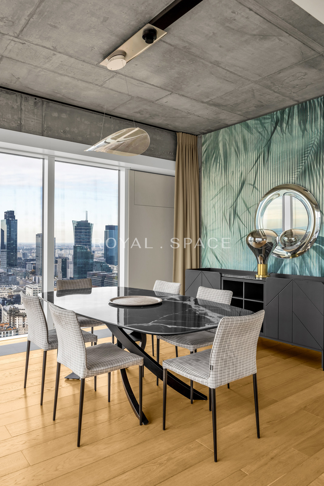 Spectacular apartment at Złota 44!