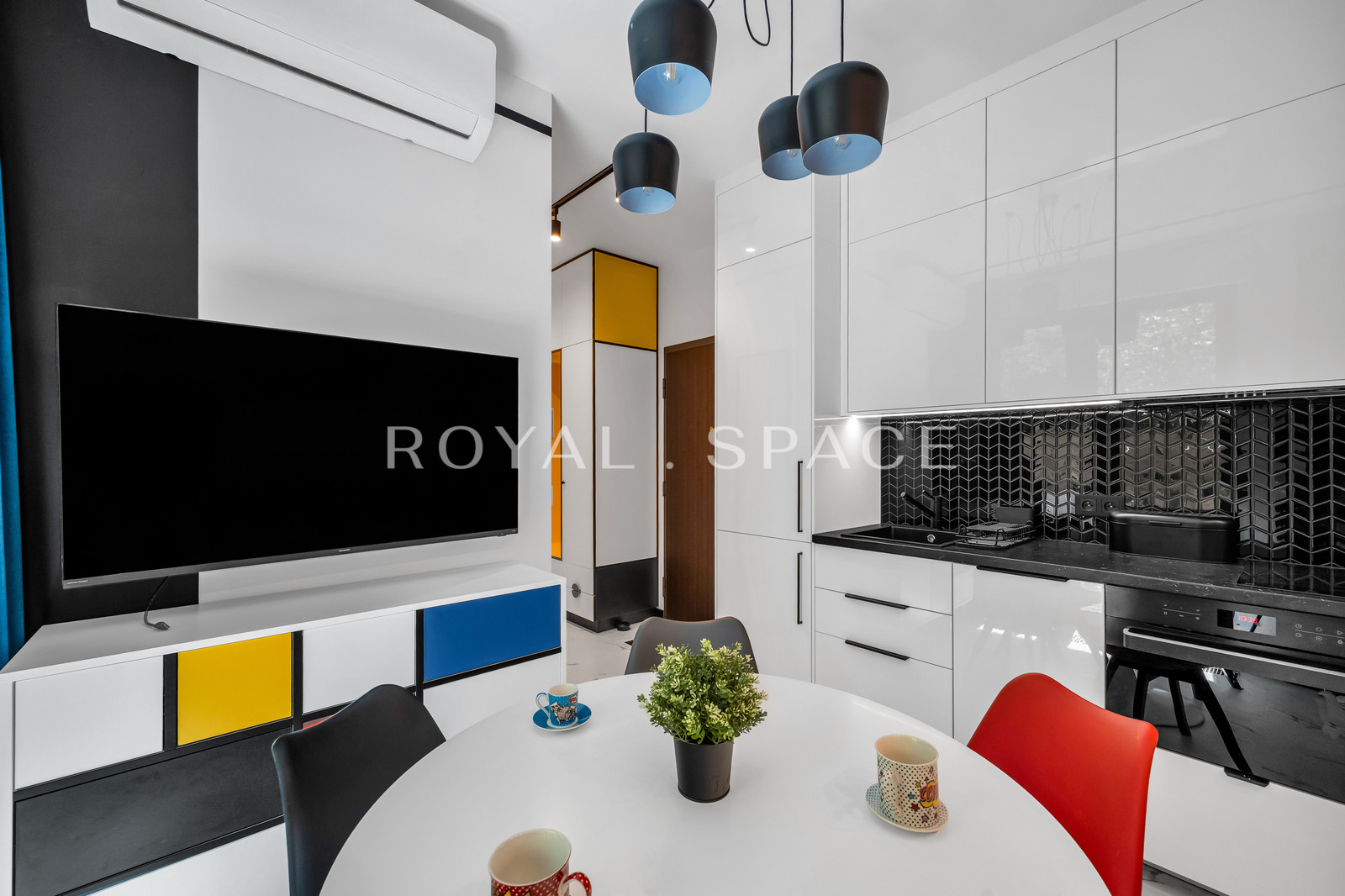 Stylish Apartment with Terrace | Emilii Plater 15!