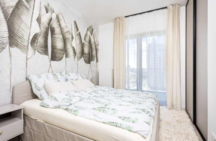 Pierwsza Dzielnica | z balkonem | 8 piętro