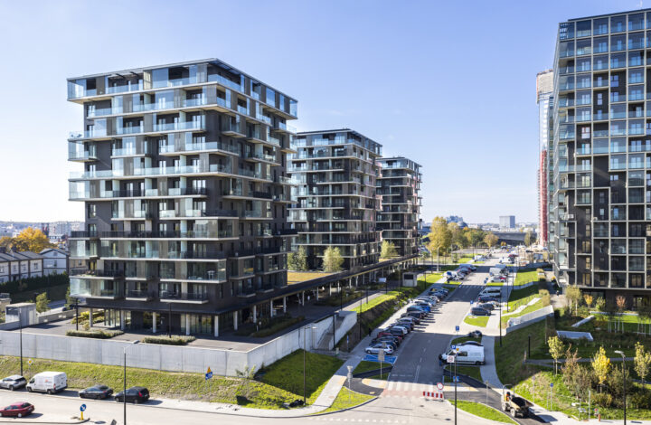 Pierwsza Dzielnica | z balkonem | 8 piętro