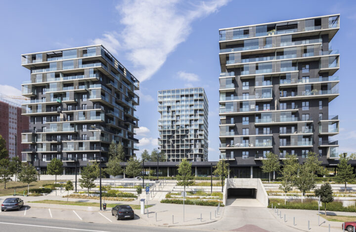 Pierwsza Dzielnica | z balkonem | 8 piętro