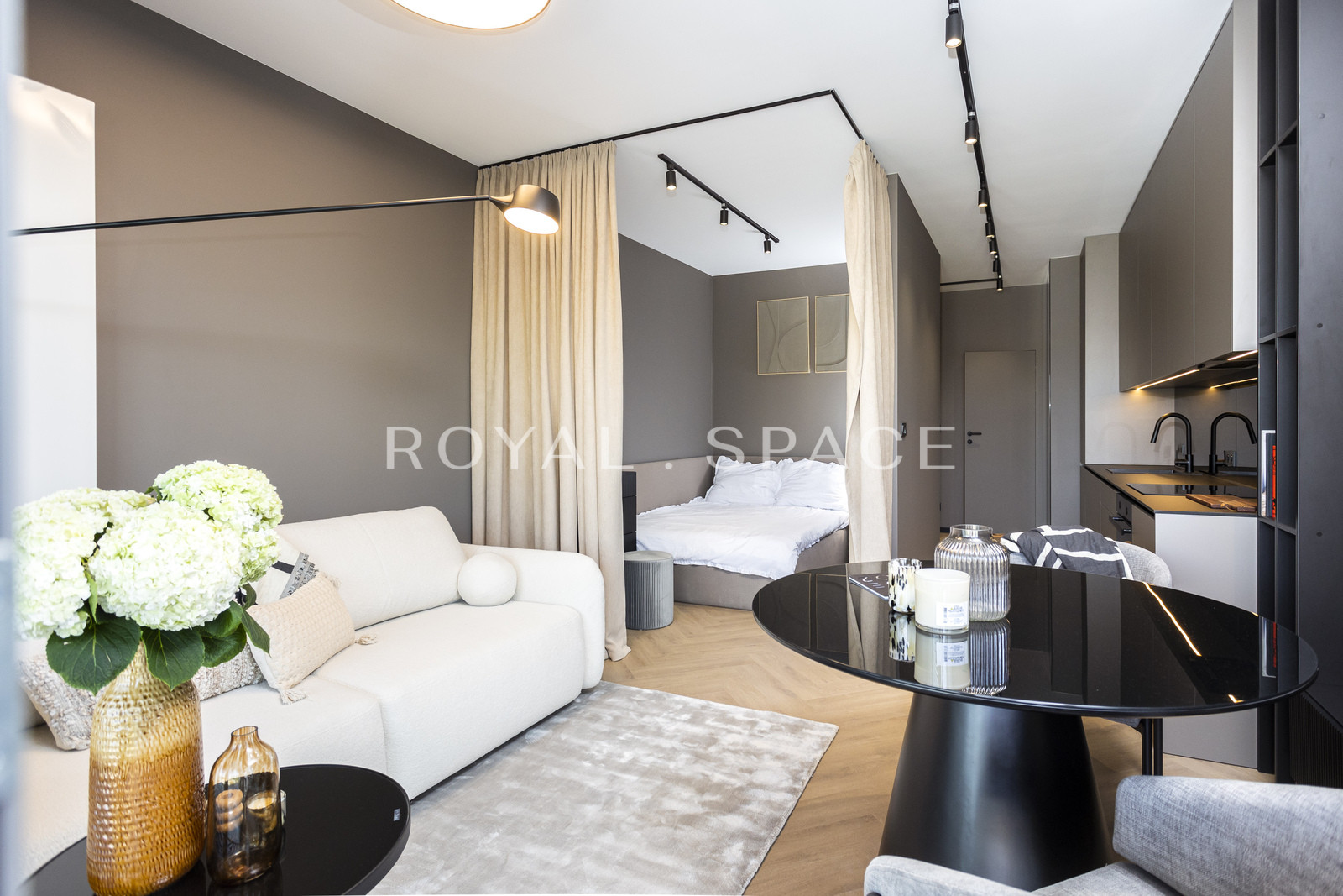 Новий апартамент-студія з спальнею у Noho N14