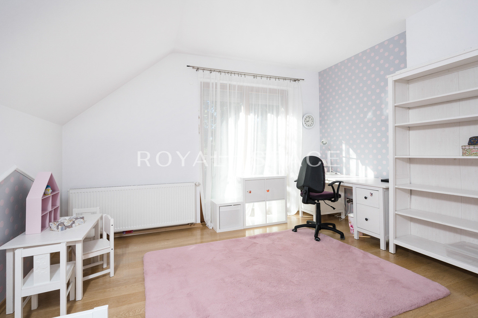 Просторий будинок окремо стоячий на ділянці з видом!