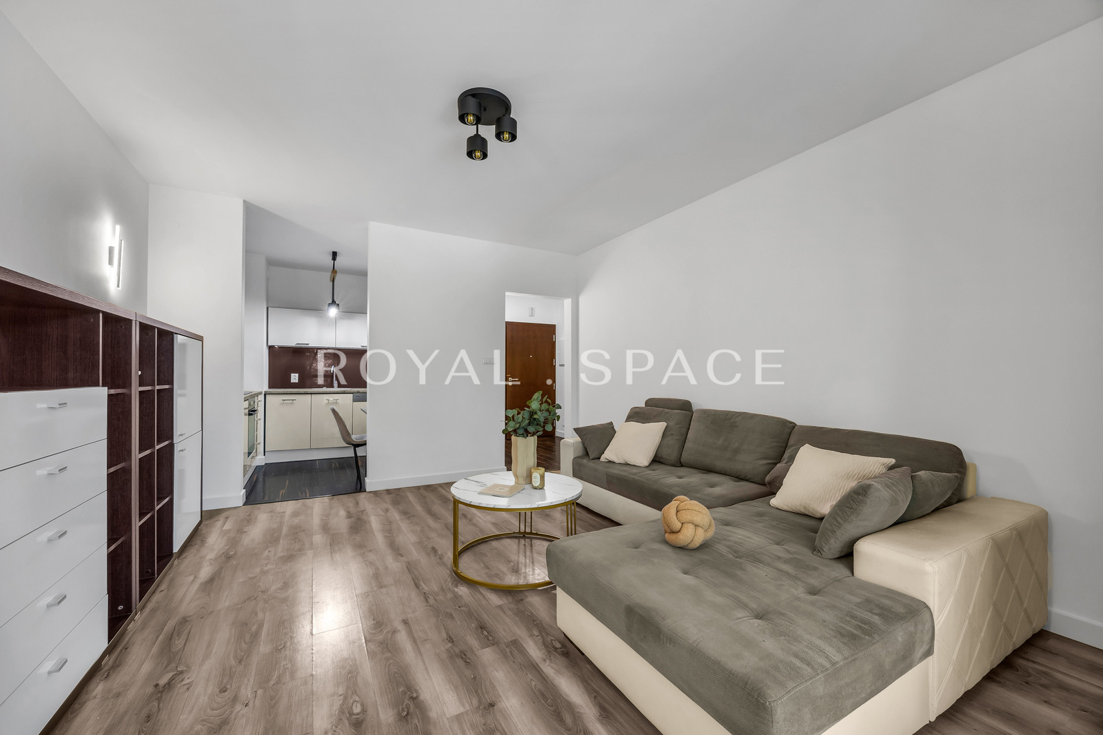 Funkcjonalny apartament koło Browarów Warszawskich