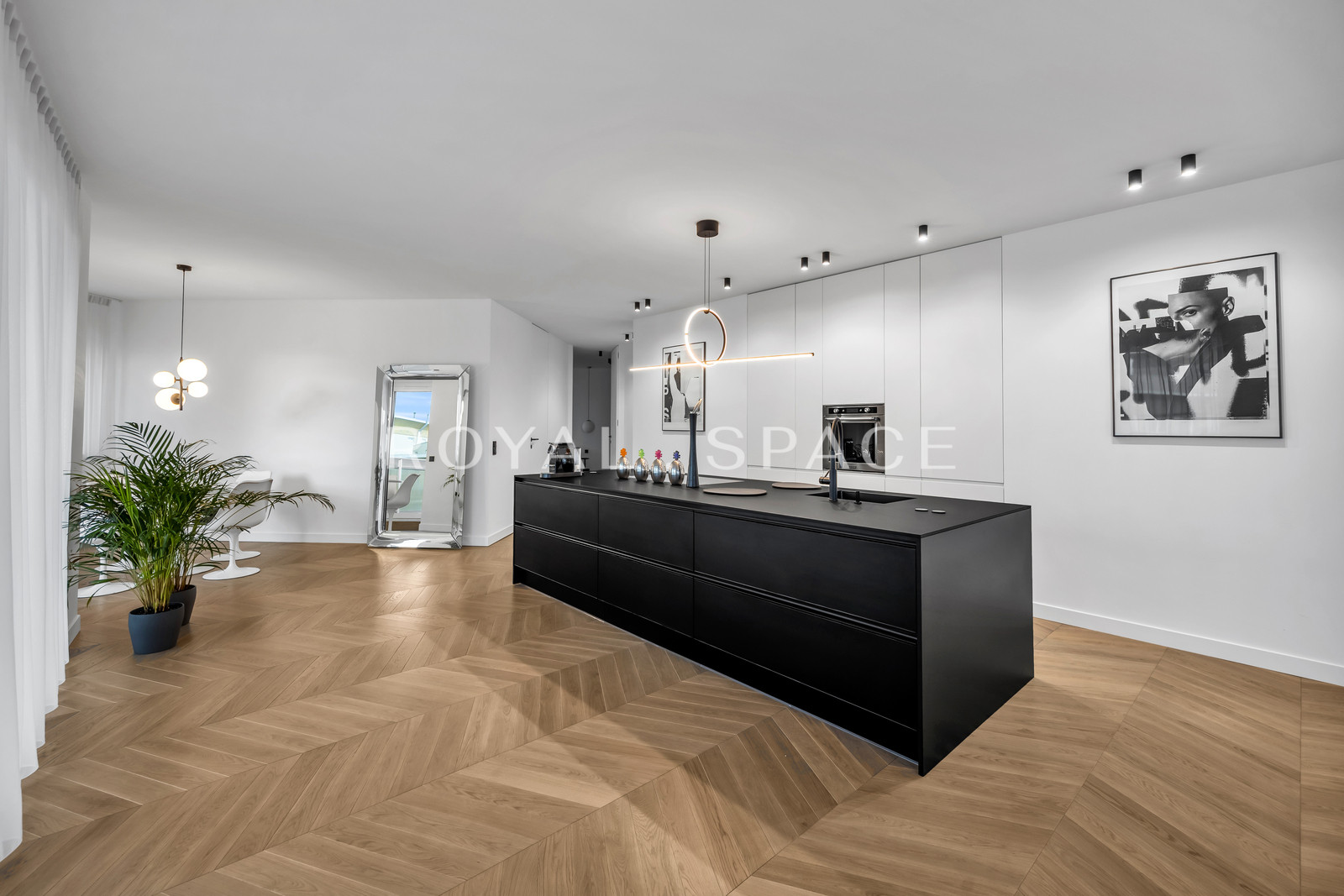 Spacious Apartment with an 18 m² Terrace