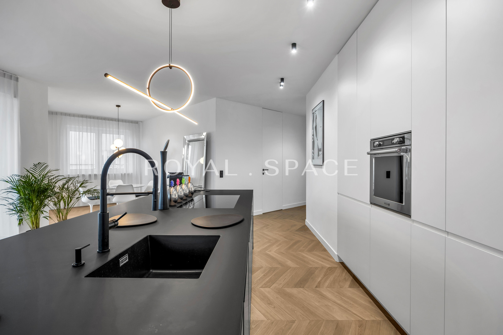 Spacious Apartment with an 18 m² Terrace