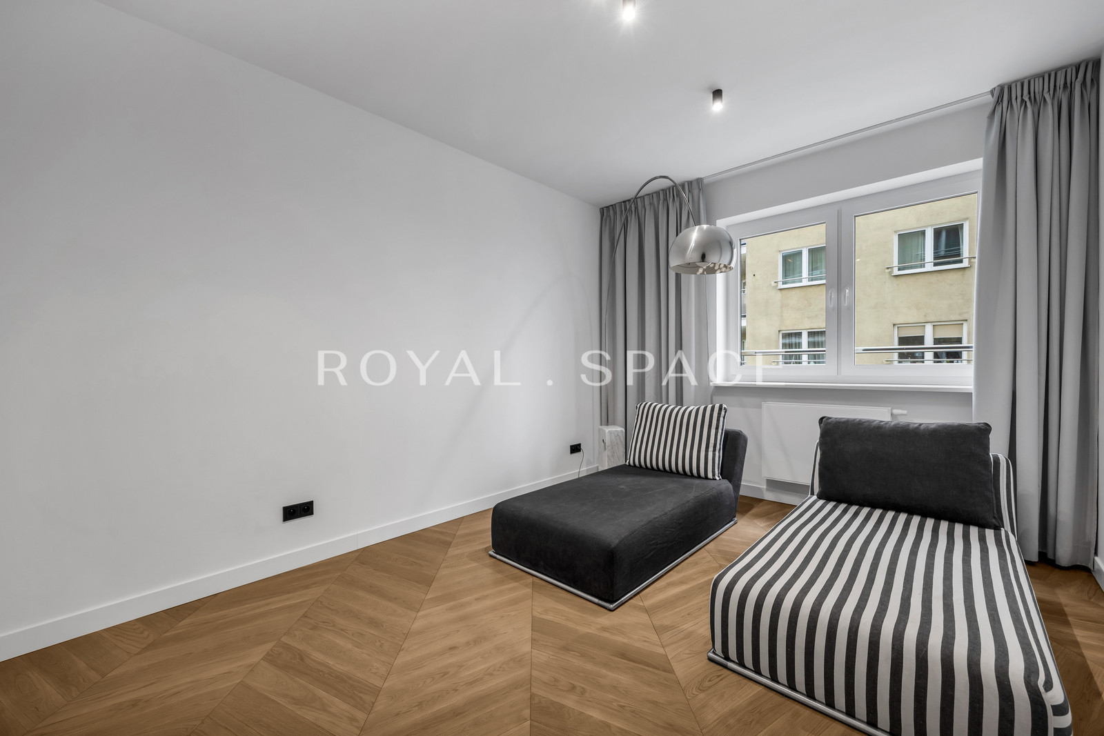 Spacious Apartment with an 18 m² Terrace